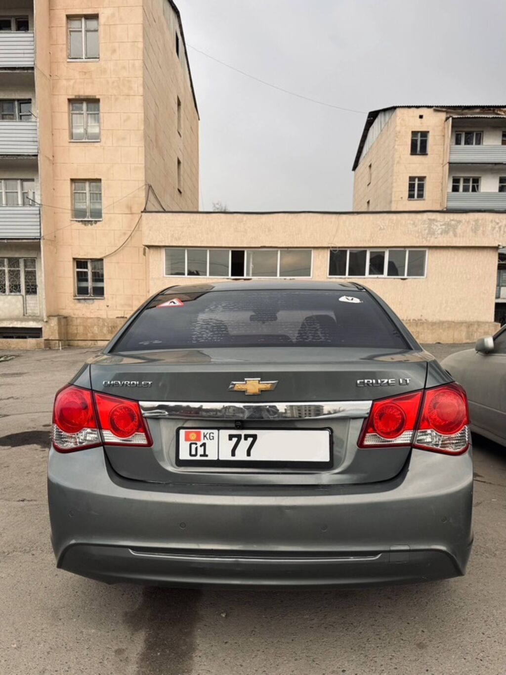 Chevrolet Cruze: 2010 г., 1.8 л, Автомат, Бензин, Седан: фото 3