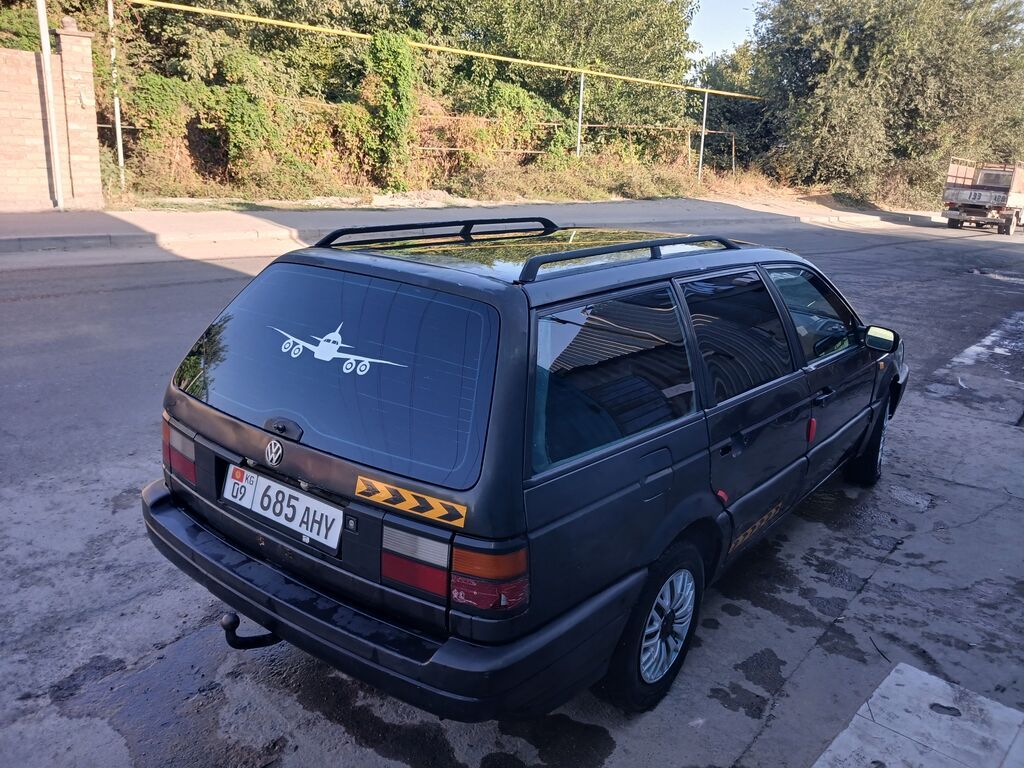 Volkswagen Passat Variant: 1990 г., 1.8 л, Механика, Бензин, Универсал: фото 5