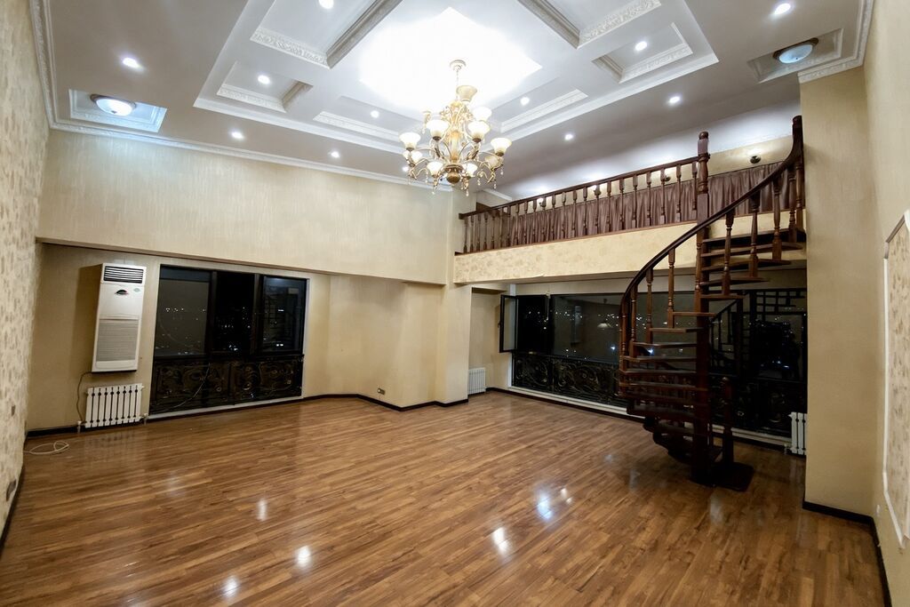 4 комнаты, 188 м², Дордой Плаза ТРЦ Элитка, 14 этаж, Косметический ремонт: фото 3