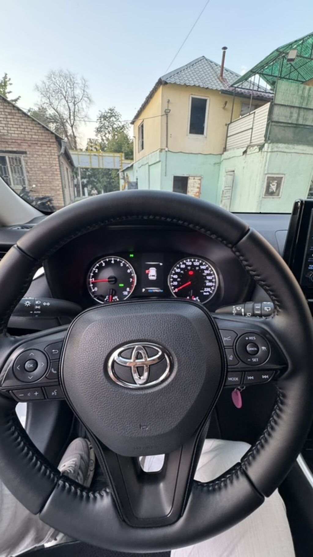 Toyota RAV4: 2019 г., 2.5 л, Автомат, Бензин, Кроссовер: фото 6