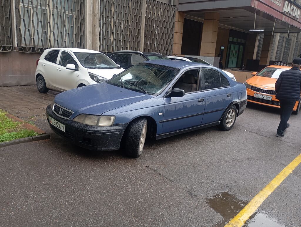 Honda Ascot: 2000 г., 2 л, Механика, Бензин, Седан: фото 2