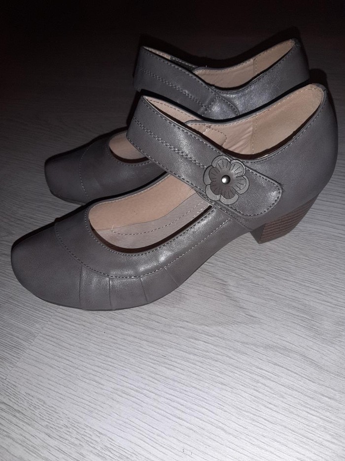 Ostala ženska obuća: Prelepe cipelice jednom nosene kao nove broj 39 duzina gazista23,5cm — 1