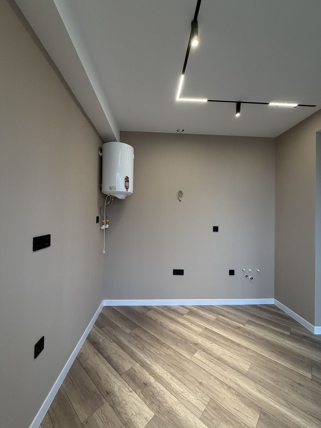 3 otaqlı, Yeni tikili, 71 kv. m