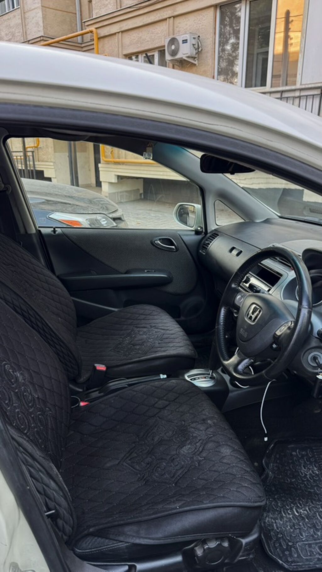 Honda Fit: 2003 г., 1.5 л, Вариатор, Бензин, Хэтчбэк: фото 8