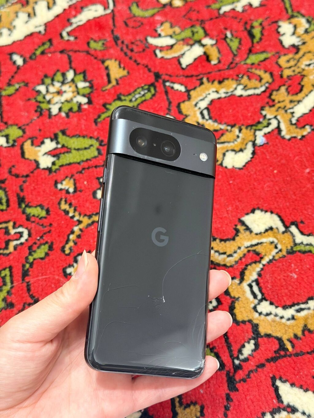 Google Pixel 8, цвет Obsidian (чёрный). на дисплее полоса на работу: фото 4