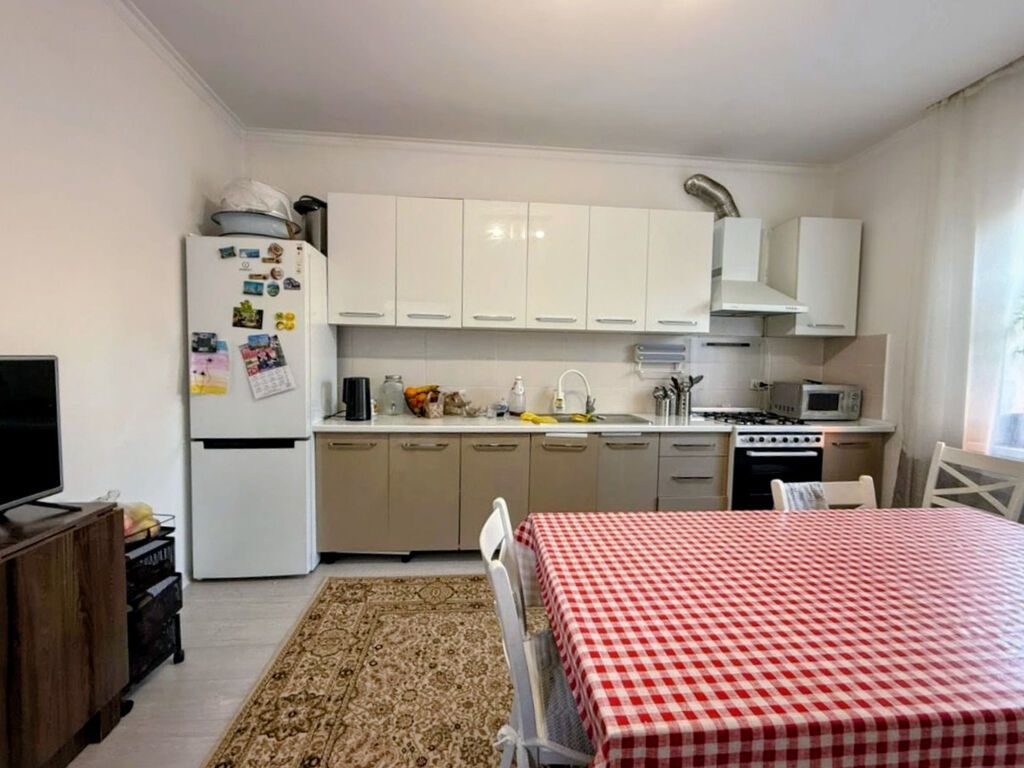 Продается 5-комнатный дом, 93 м², Бишкек, р-н Кантемировская: фото 7