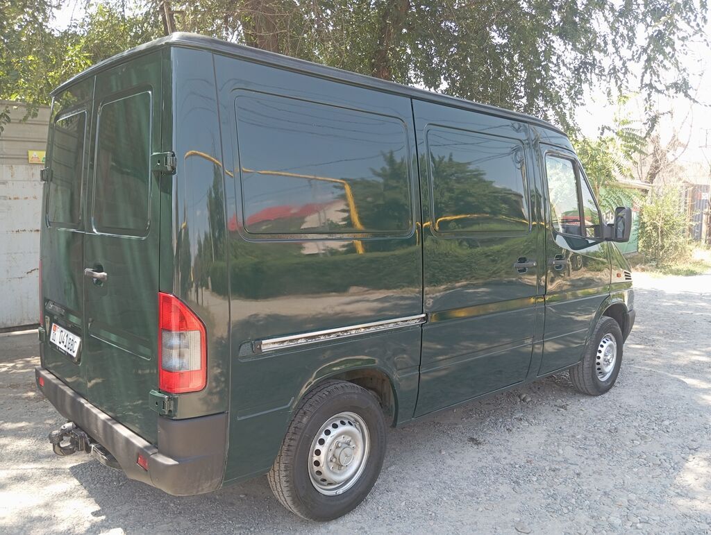 Mercedes-Benz Sprinter, 3 т, темно-зеленый: фото 2