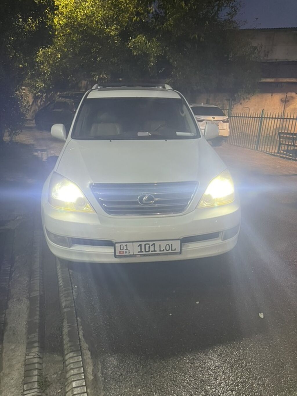 Lexus GX: 2008 г., 4.7 л, Автомат, Газ, Внедорожник: фото 3