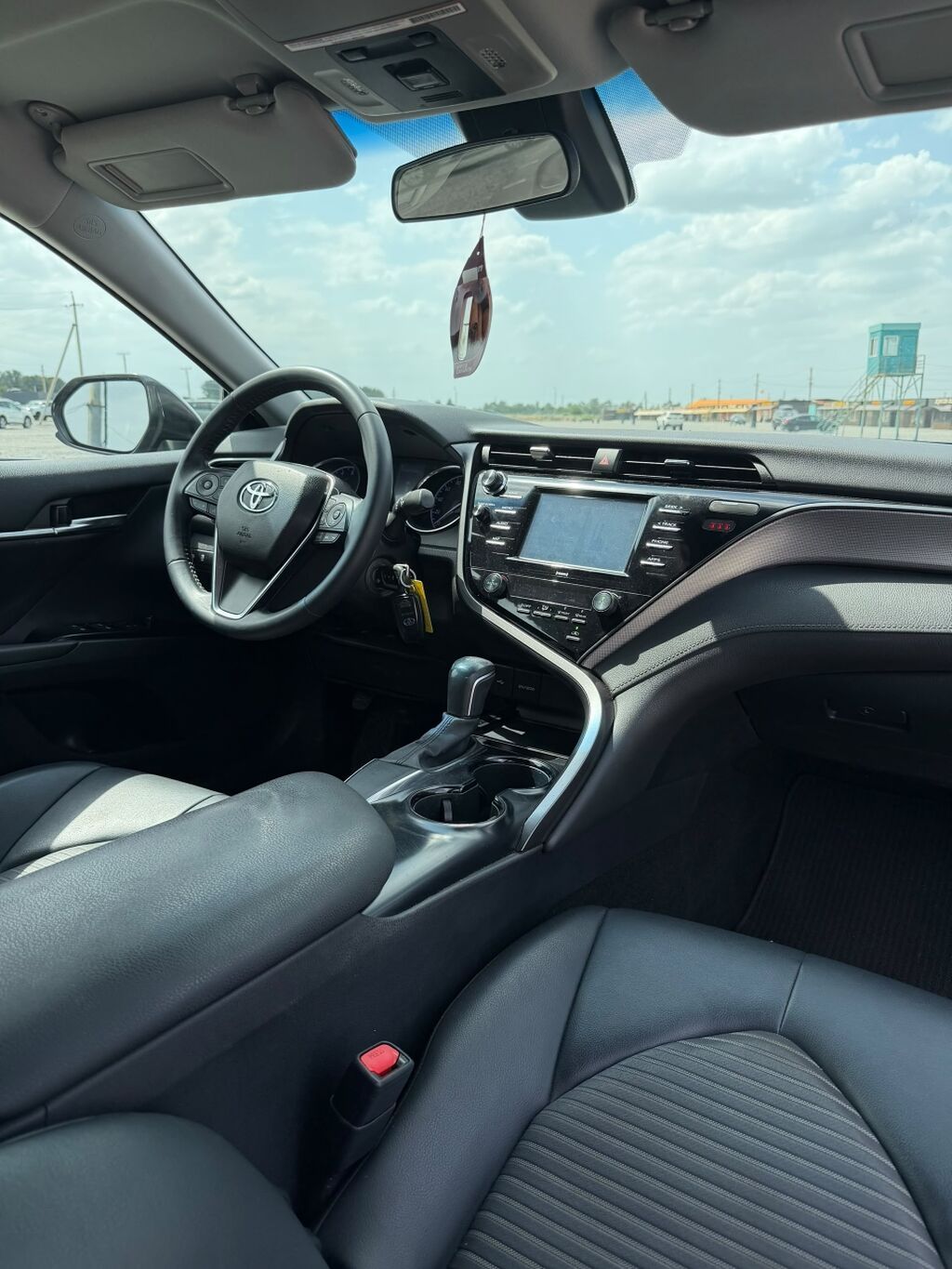 Toyota Camry: 2020 г., 2.5 л, Автомат, Бензин, Седан: фото 6