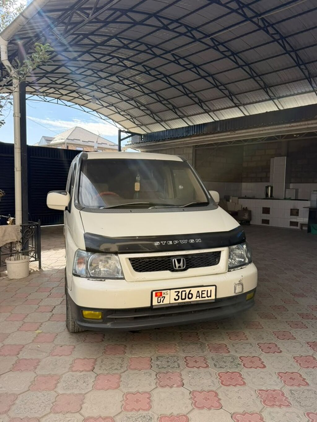 Honda Stepwgn: 2002 г., 2 л, Автомат, Бензин, Минивэн: фото 3