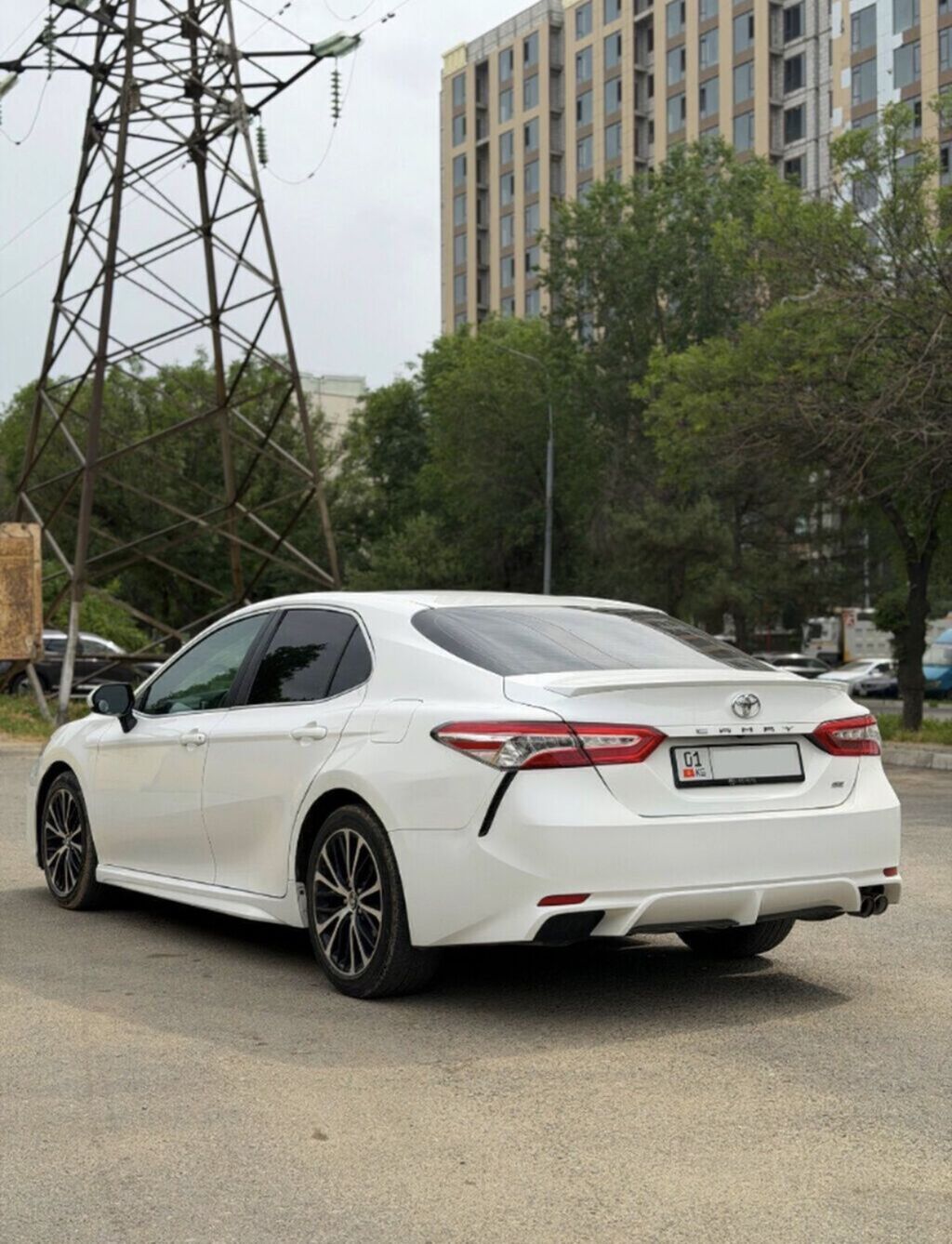 Toyota Camry: 2018 г., 2.5 л, Автомат, Бензин, Седан: фото 1