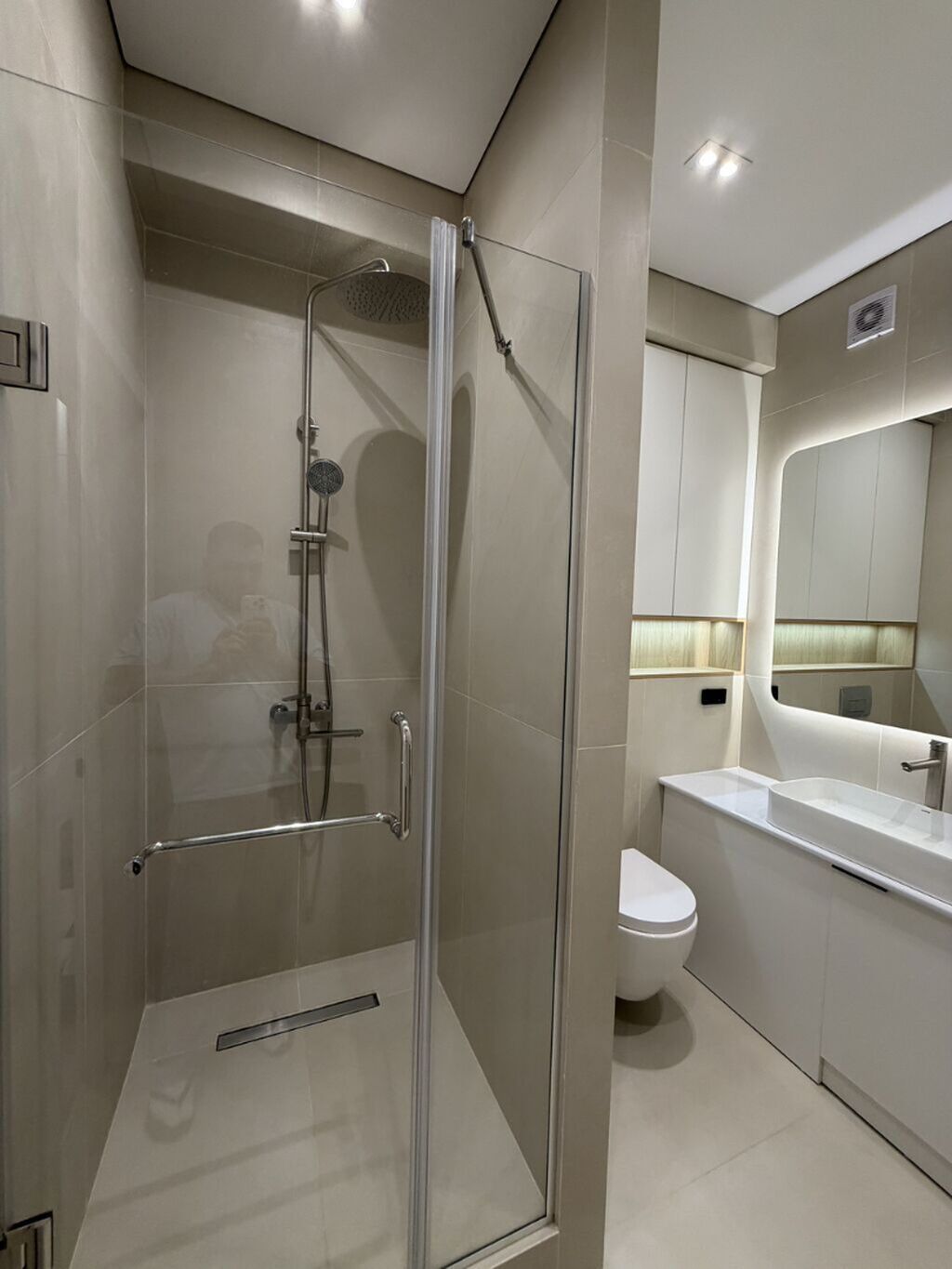 2 комнаты, 55 м², Элитка, 3 этаж, Дизайнерский ремонт: фото 2