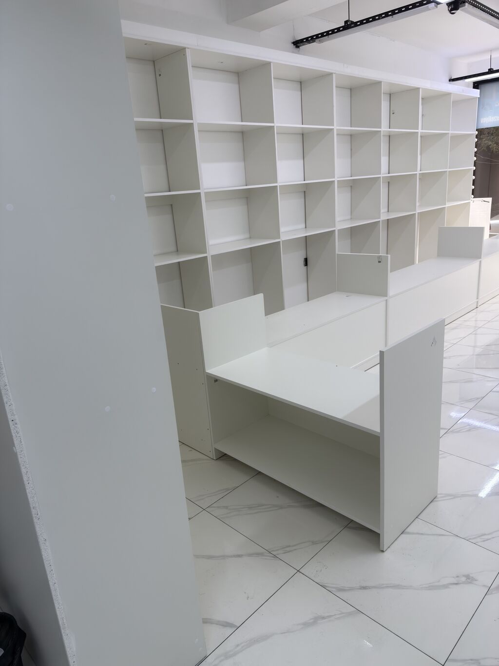 Xirdalanda 5 N mektebe geden yolda Tam dolu Obiyekt icareyye verilir