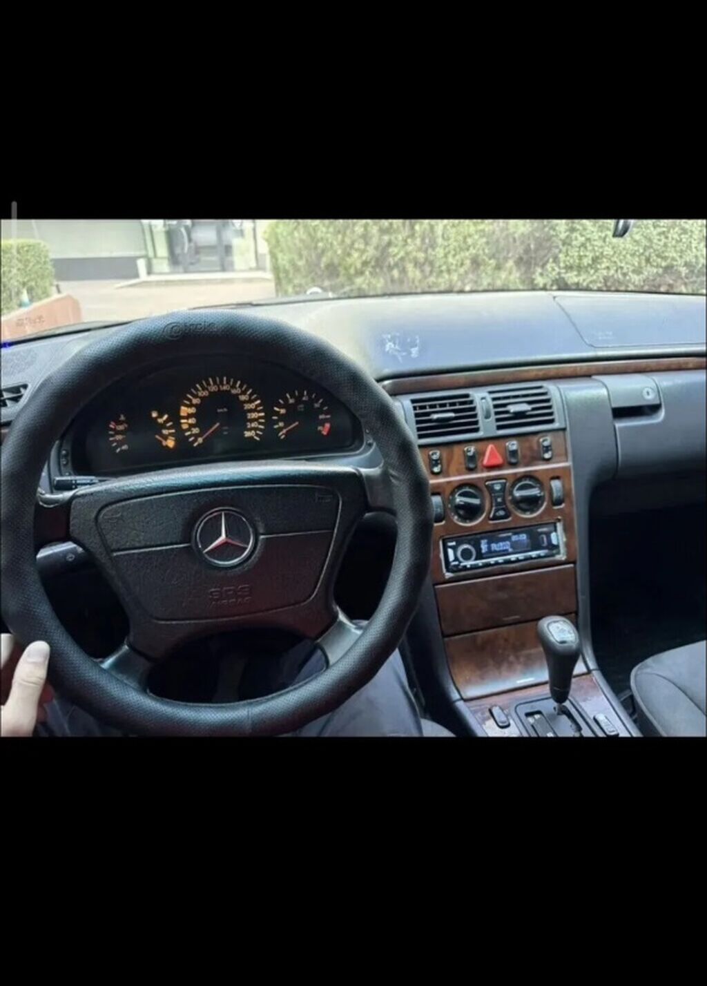 Mercedes-Benz E-Class: 1995 г., 3.2 л, Автомат, Бензин, Седан: фото 5