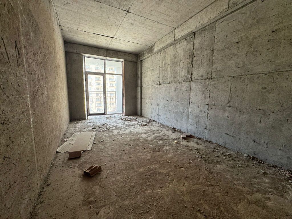 4 otaqlı, Yeni tikili, 167 kv. m