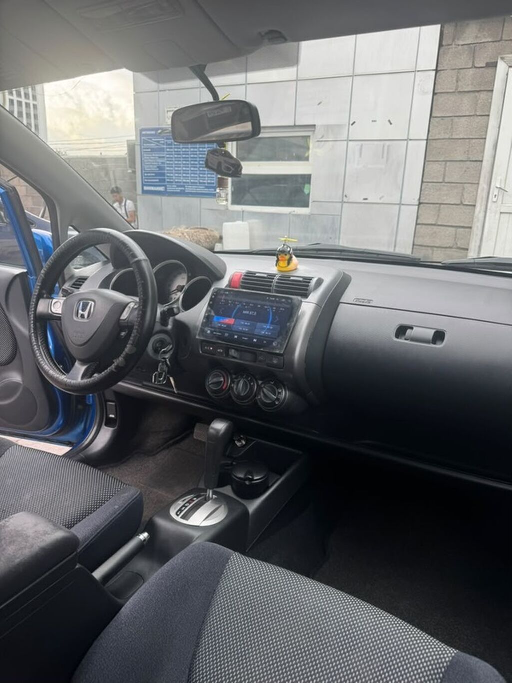Honda Fit: 2004 г., Бензин, Хэтчбэк — фото 7