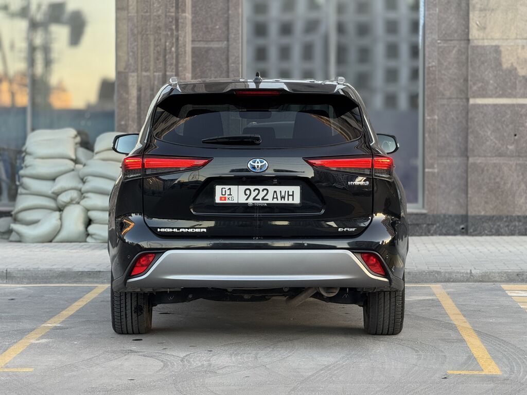 Toyota Highlander: 2023 г., 2.5 л, Вариатор, Гибрид, Внедорожник: фото 5