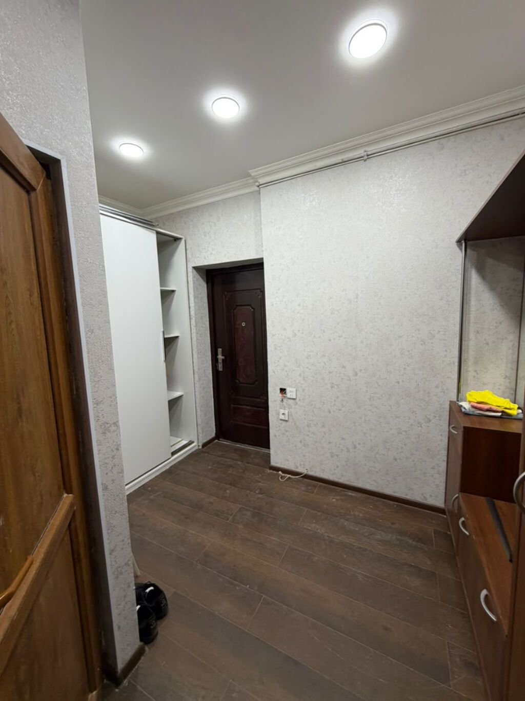 2 otaqlı, Yeni tikili, 65 kv. m