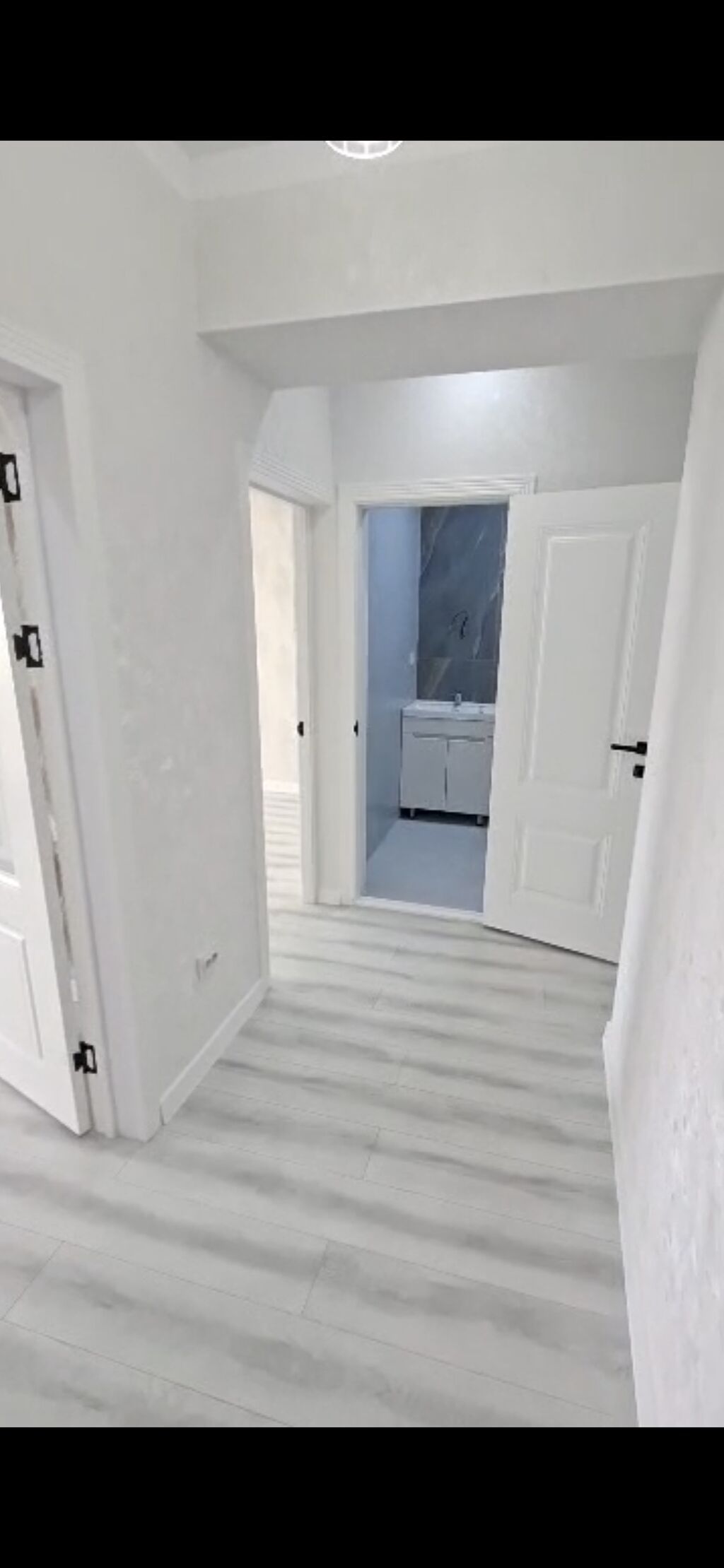 1 комната, 42 м², ул. Горького / Алматинка 9 этаж, Свежий ремонт: фото 2