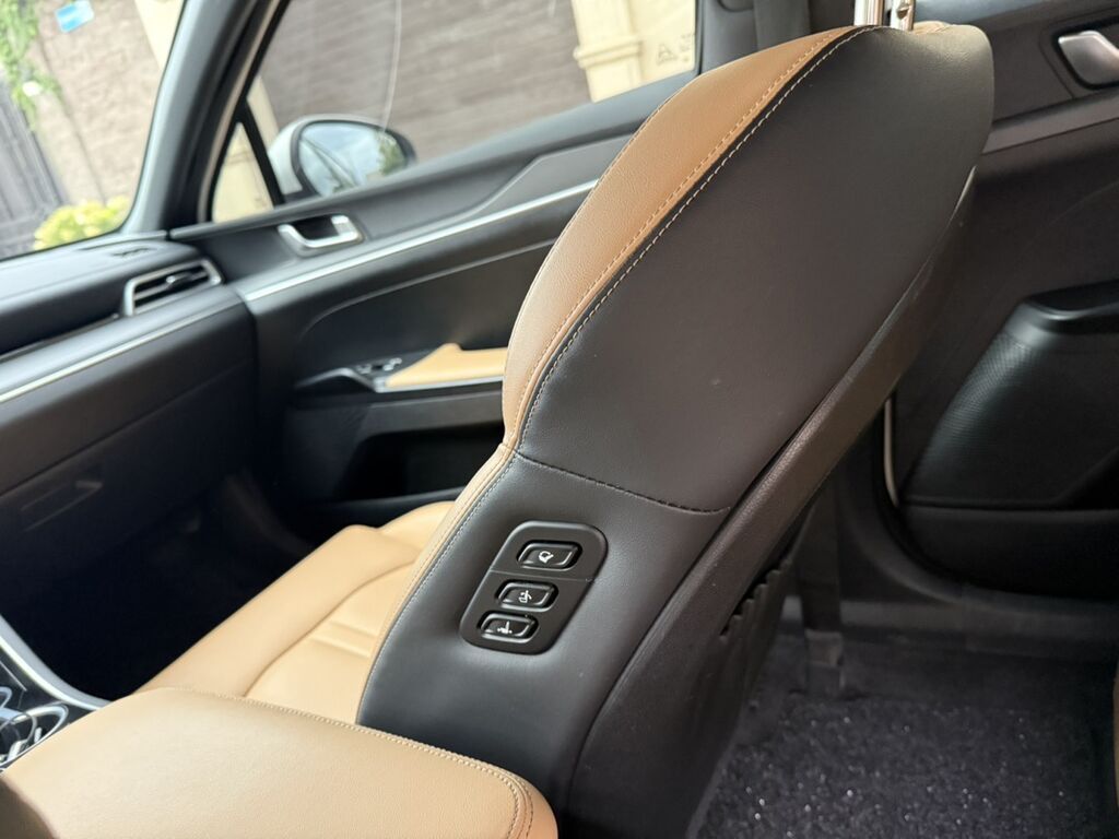 Kia K5: 2022 г., 2 л, Автомат, Гибрид, Седан: фото 5