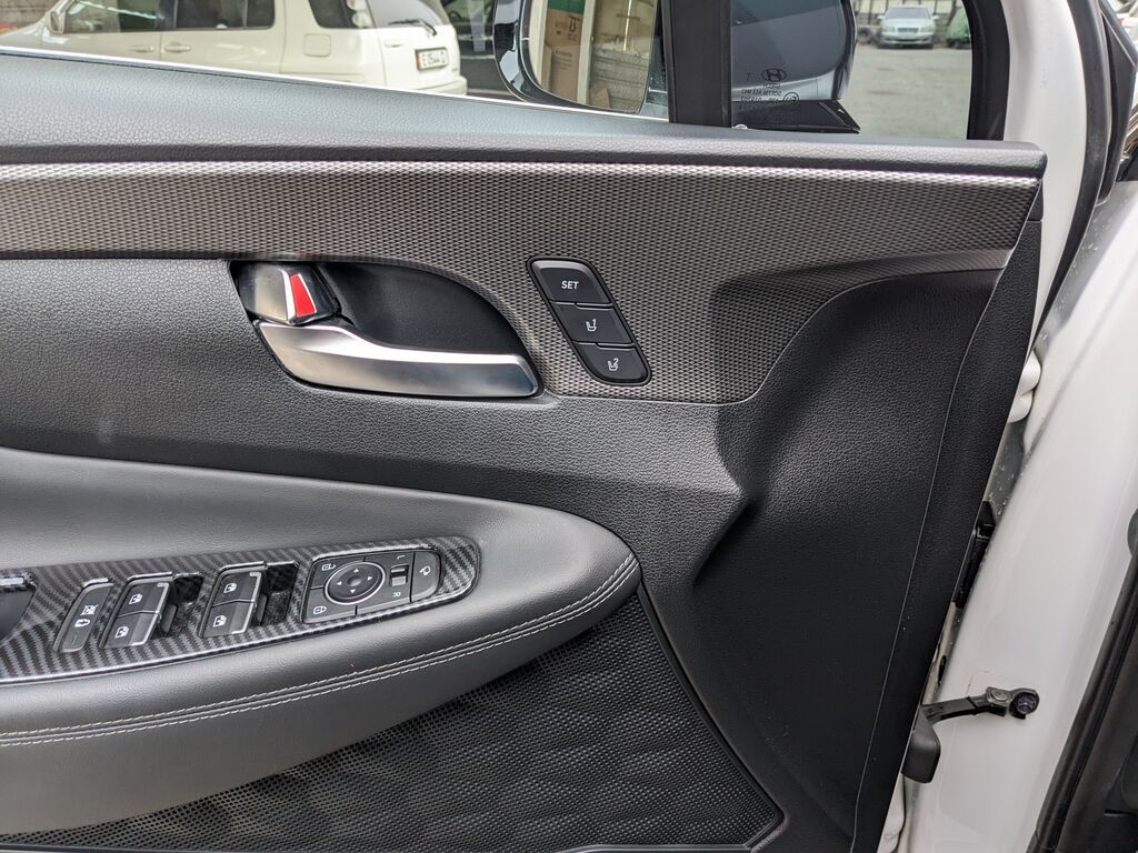 Hyundai Santa Fe: 2019 г., 2 л, Автомат, Дизель, Кроссовер: фото 7