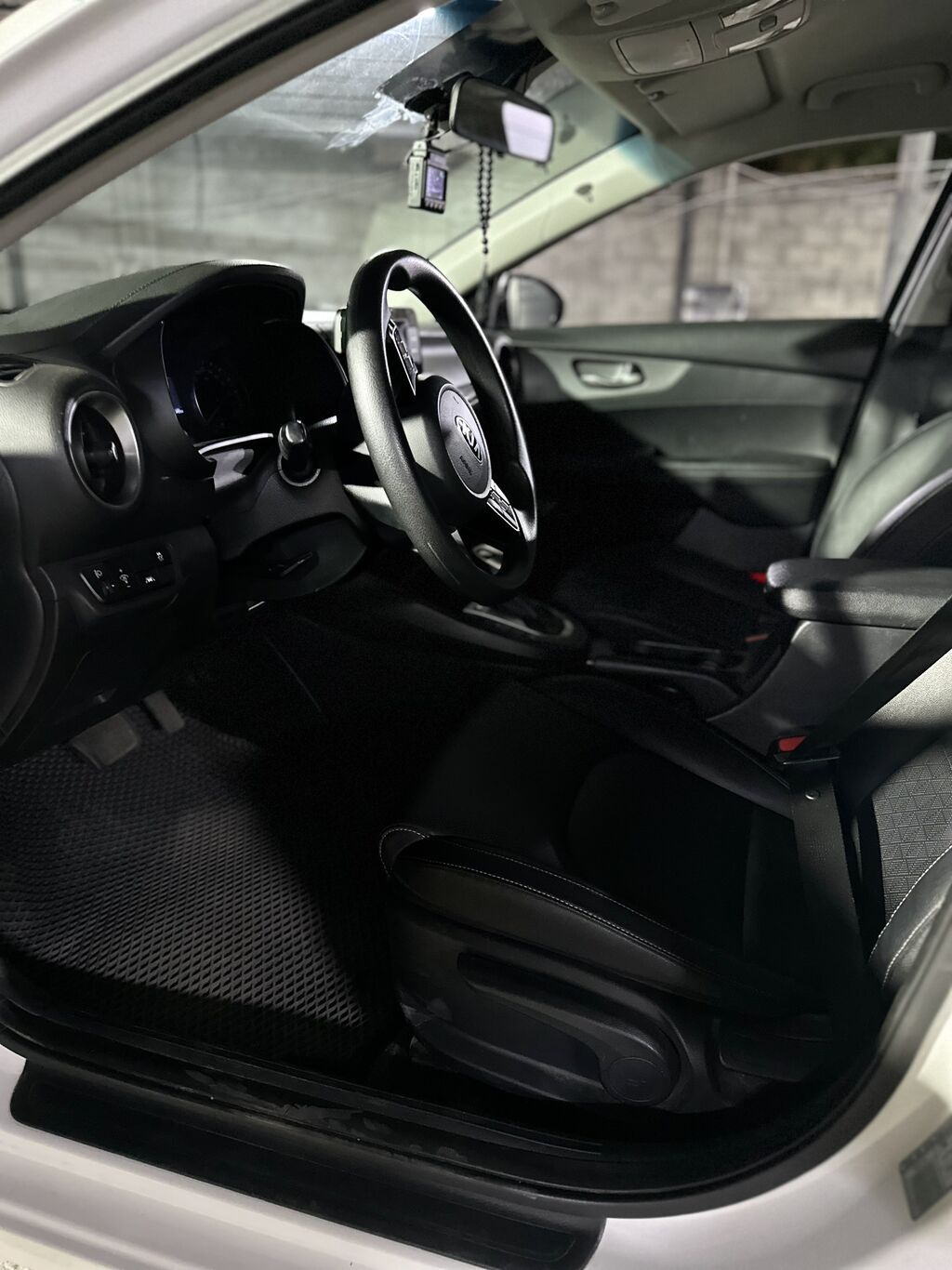 Kia K3: 2019 г., 1.6 л, Автомат, Бензин, Седан: фото 6