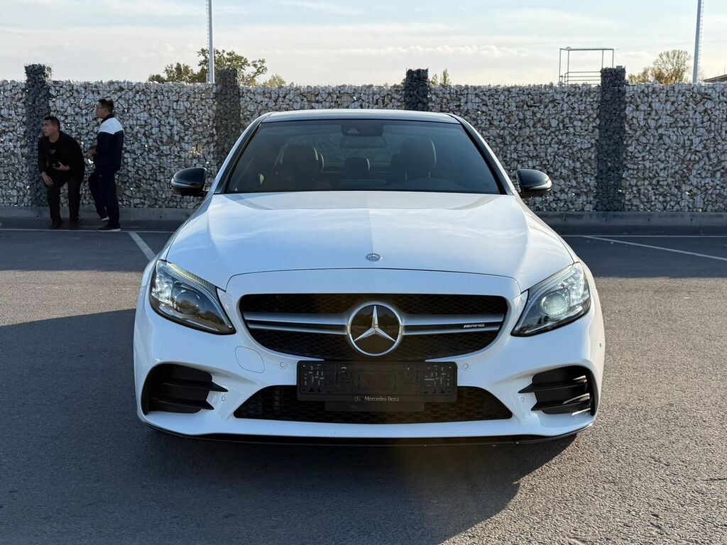 Mercedes-Benz C-Class: 2018 г., 3 л, Автомат, Бензин, Седан: фото 2