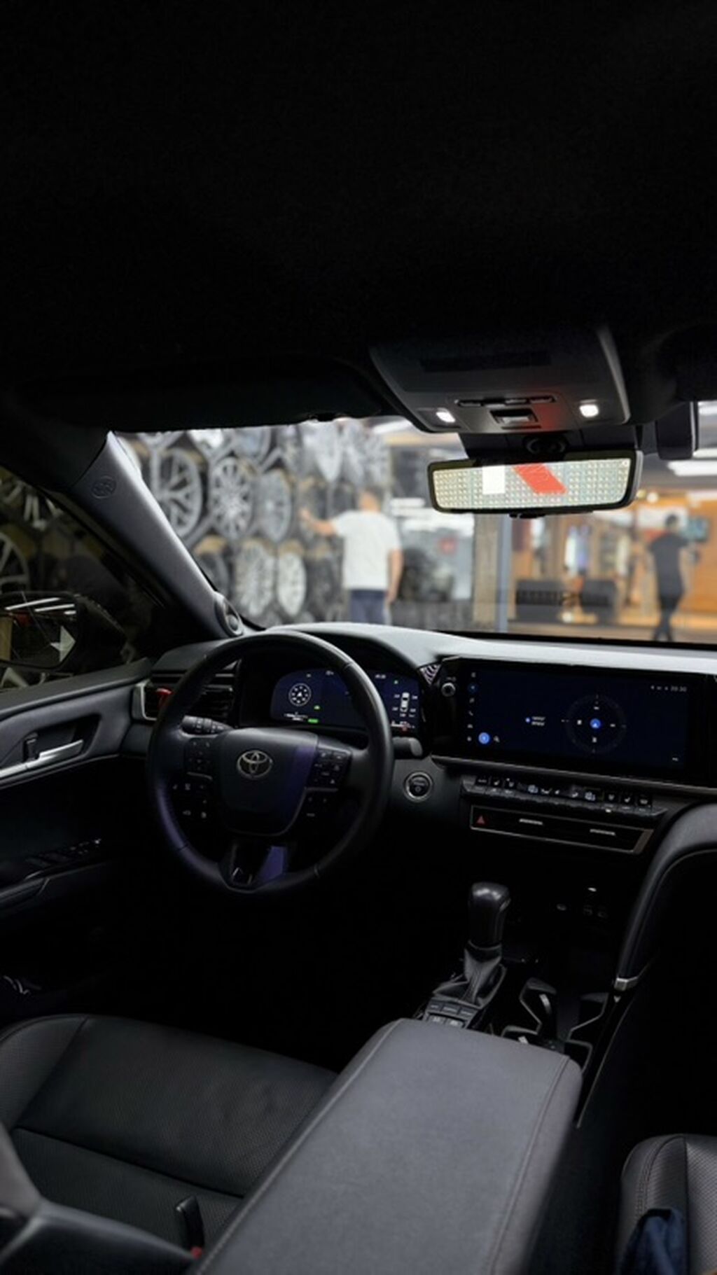 Toyota Camry: 2025 г., 2.5 л, Вариатор, Гибрид, Седан: фото 8