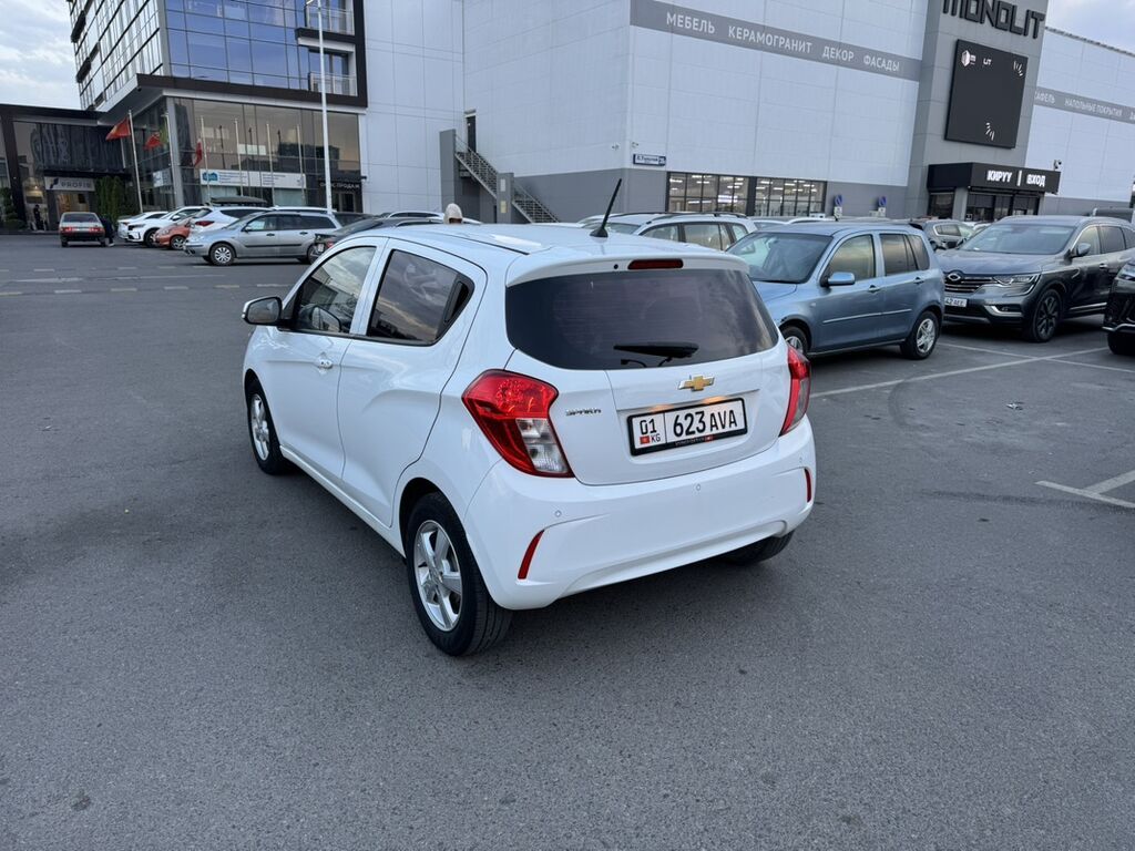 Chevrolet Spark: 2018 г., 1 л, Вариатор, Бензин, Хэтчбэк: фото 5