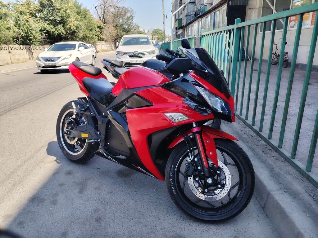 Спортбайк Kawasaki, 125 куб. см, Электро, Взрослый, Б/у: фото 1