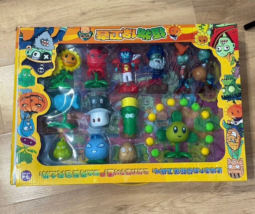 Игра.шикарный набор фигурок Зомби против растений Plants vs. Zombies в