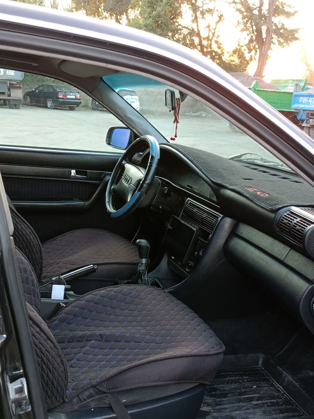 Audi A6: 1995 г., 2.6 л, Механика, Бензин, Седан: фото 7