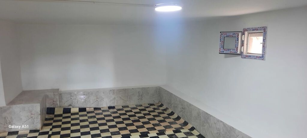 Sumqayıt ş., 10-cu mikrorayonda Obyekt icarəyə verilir. 2 otaq, ümumi