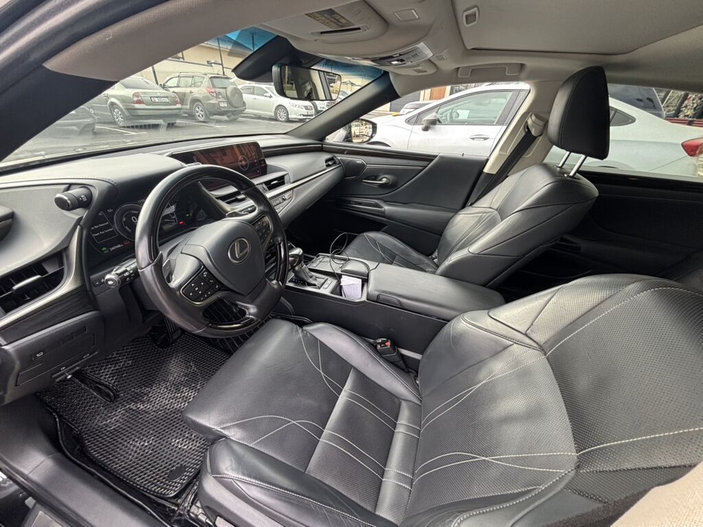 Lexus ES: 2018 г., 2.5 л, Автомат, Гибрид, Седан: фото 7