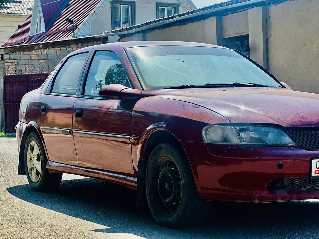 Opel Vectra: 1998 г., 1.6 л, Механика, Бензин, Седан: фото 5