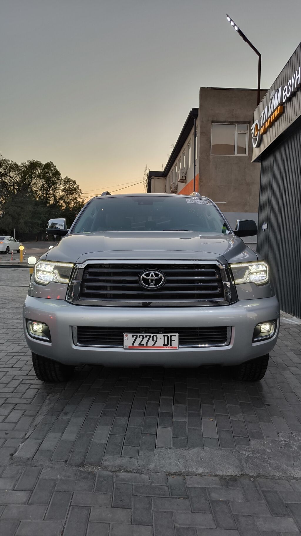 Toyota Sequoia: 2020 г.: фото 4