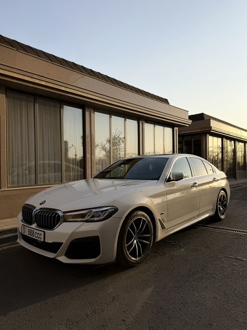 BMW 5 series: 2021 г., 2 л, Автомат, Дизель, Седан: фото 1