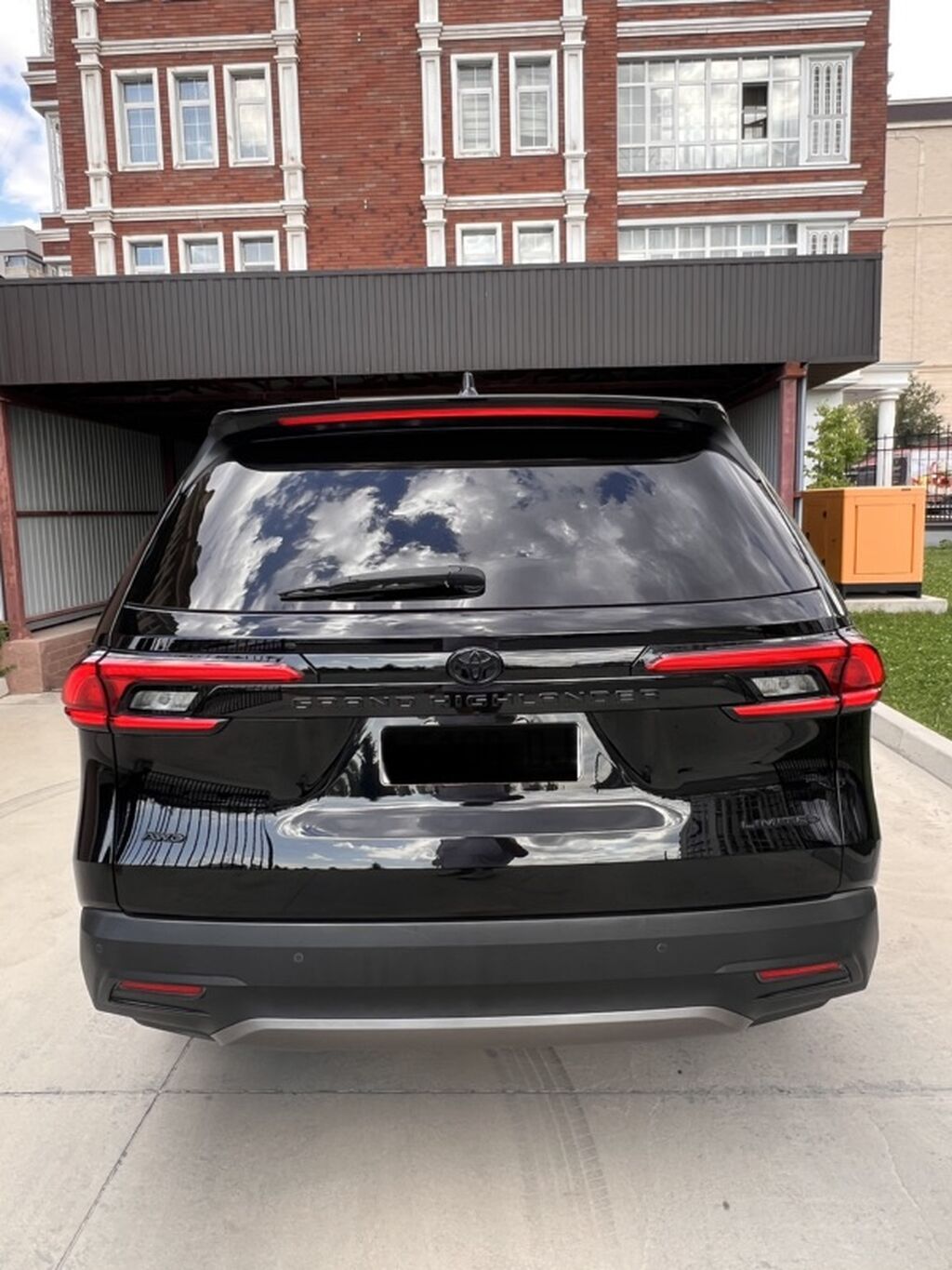 Toyota Grand Highlander: 2023 г., 2.4 л, Автомат, Бензин, Кроссовер: фото 5