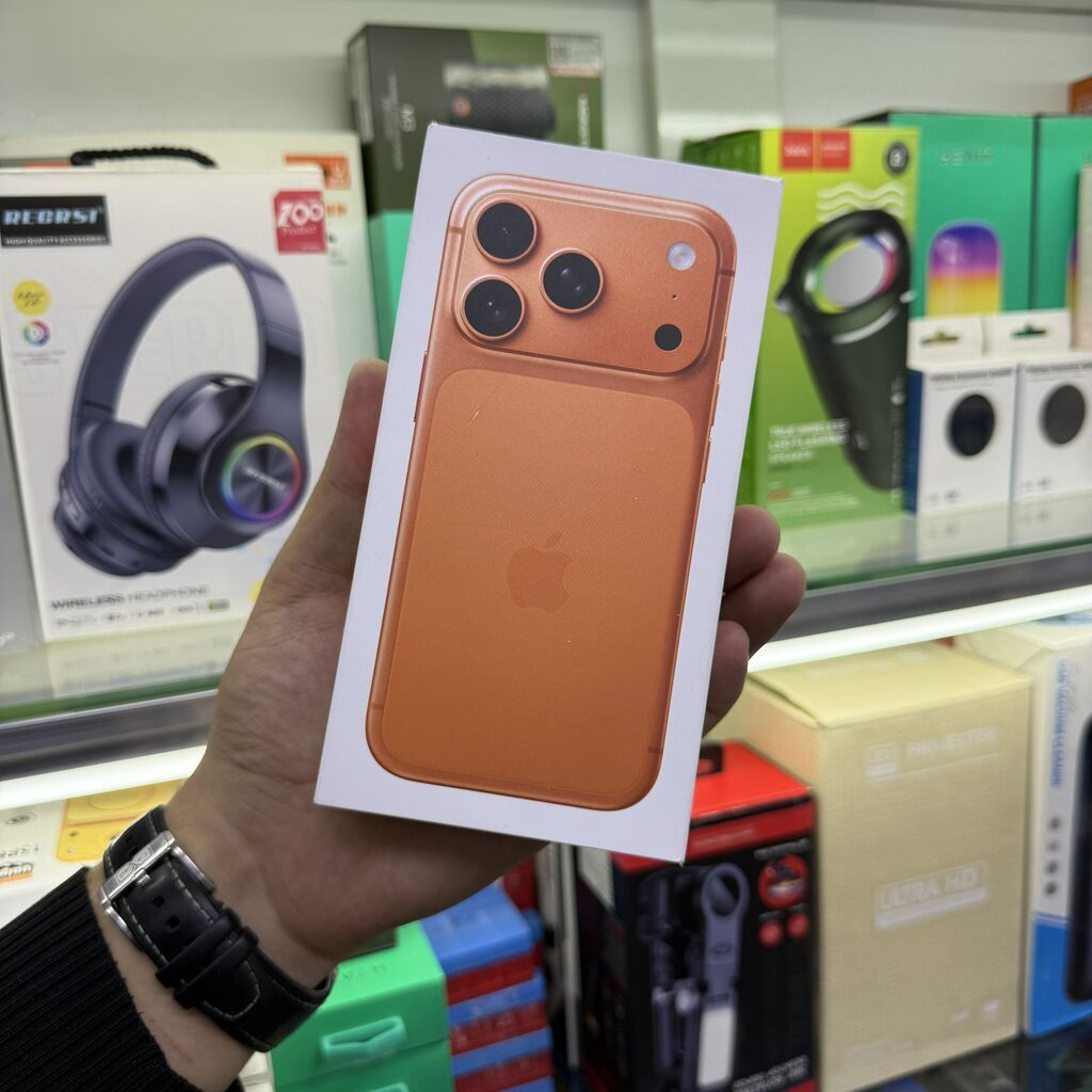 IPhone 17 Pro, Новый, 512 ГБ, Оранжевый, Зарядное устройство, Кабель, Коробка, 100 % — фото 1