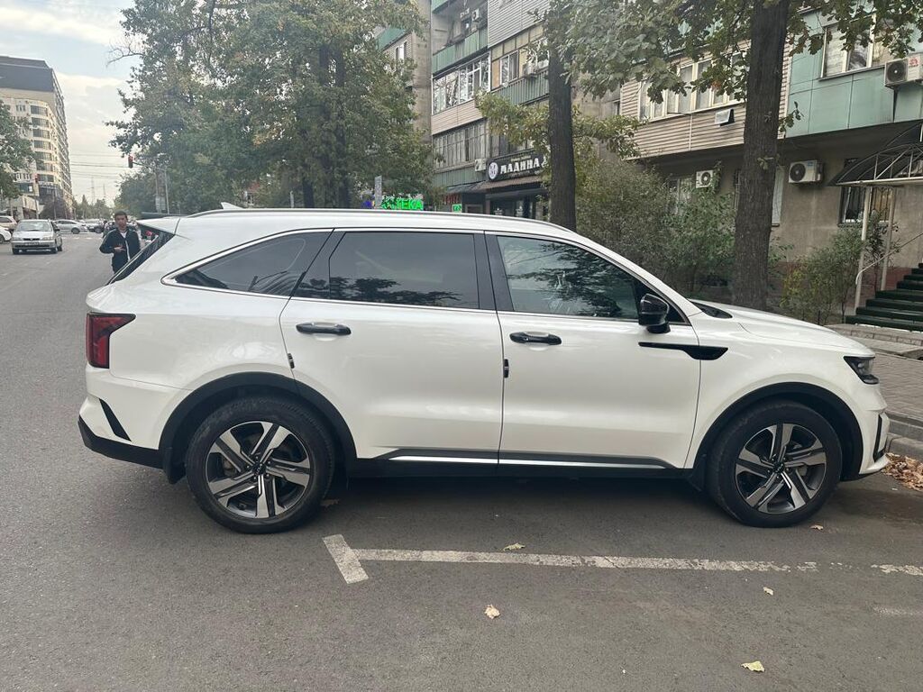 Kia Sorento: 2021 г., 1.6 л, Автомат, Гибрид, Кроссовер: фото 4