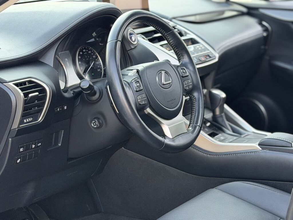 Lexus NX: 2020 г., 2 л, Автомат, Гибрид, Кроссовер: фото 7