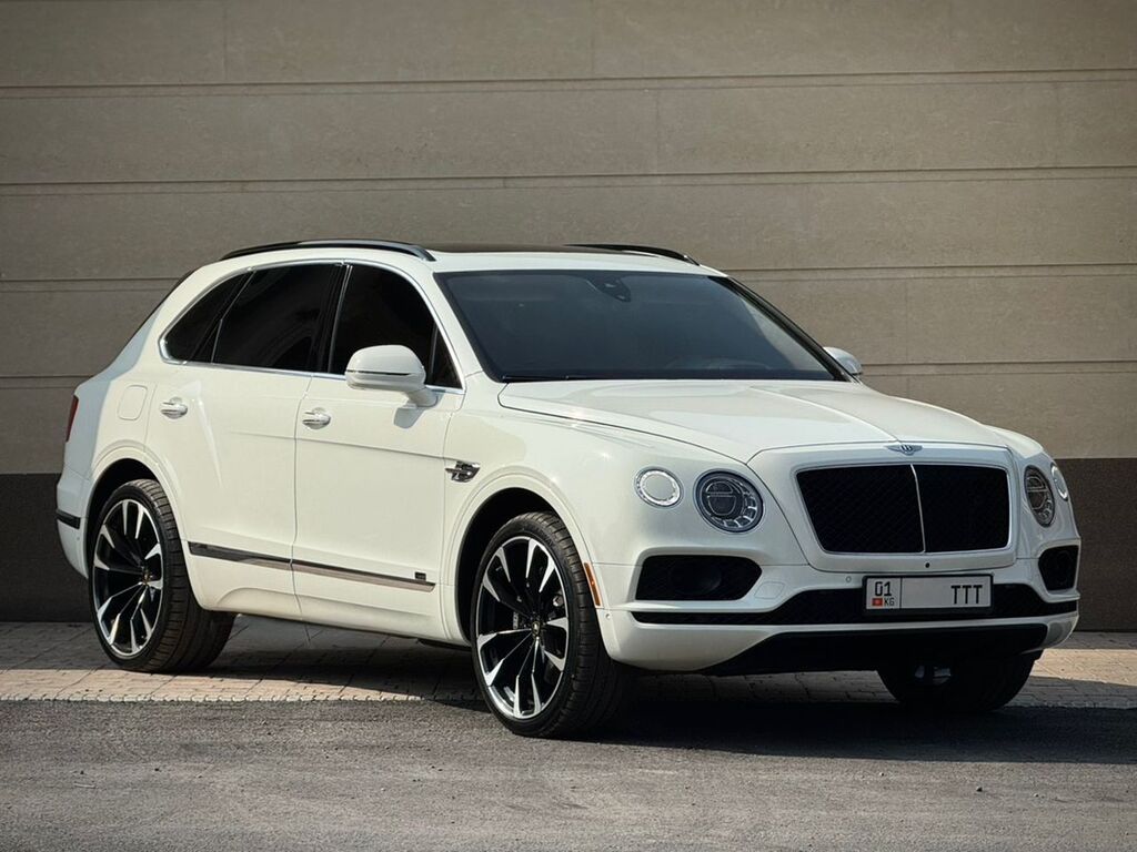 Bentley Bentayga: 2019 г., 4 л, Автомат, Бензин, Кроссовер: фото 2