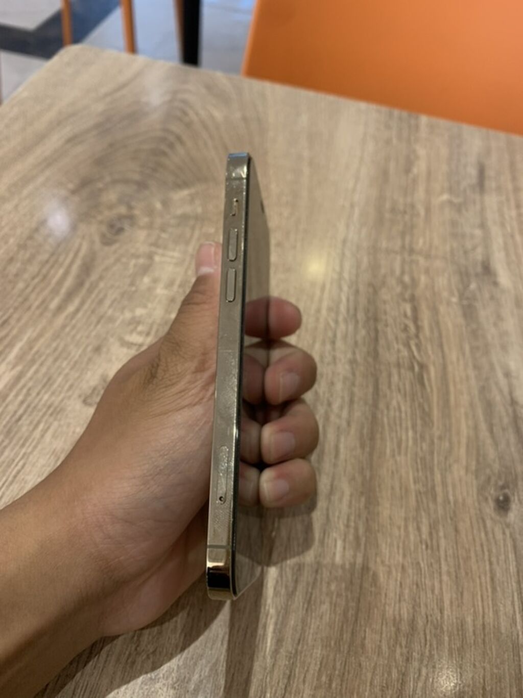 IPhone 12 Pro, Б/у, 128 ГБ, Matte Gold, 76 %: фото 3