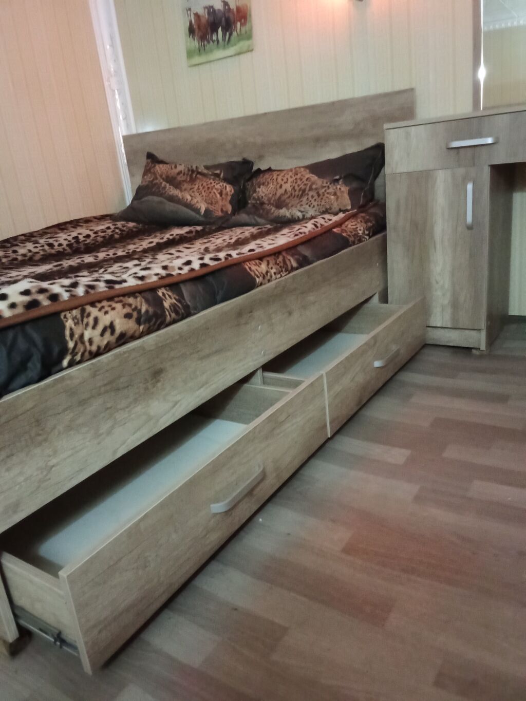 Комната с мебелью и базовым оснащением - Планировка: отдельная: фото 5
