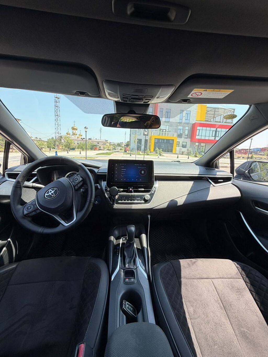Toyota Corolla: 2021 г., 1.8 л, Вариатор, Гибрид, Седан: фото 5