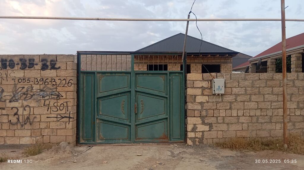 3 otaqlı, 110 kv. m