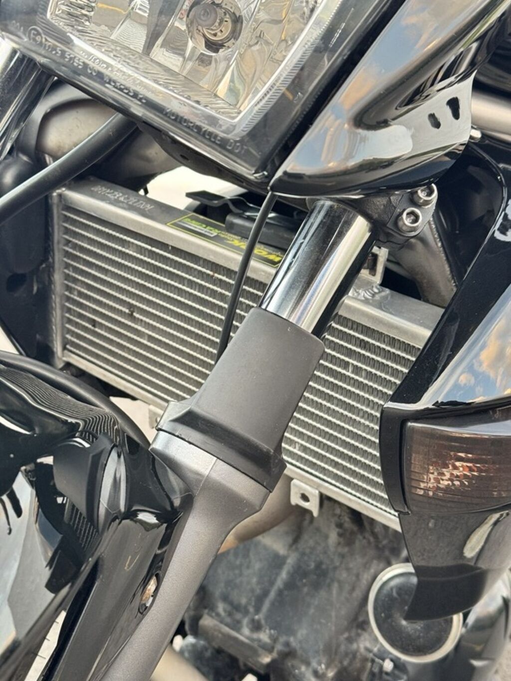 Kawasaki ER-6n, городской нейкед в классическом черном цвете: фото 7