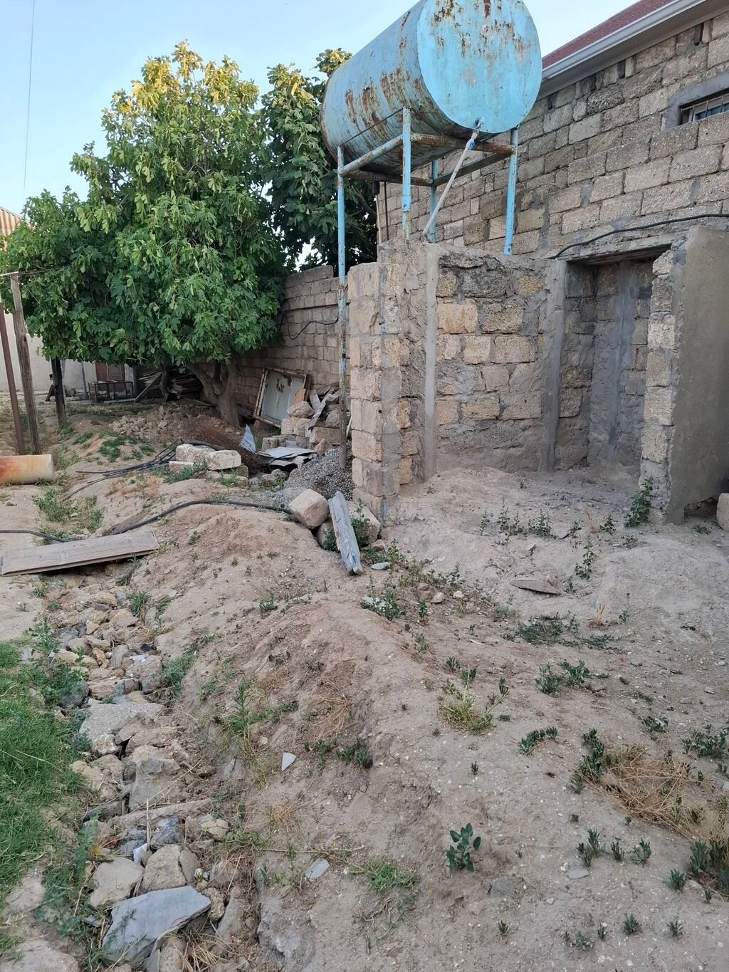 4 otaqlı, 140 kv. m, Kredit yoxdur, Orta təmir