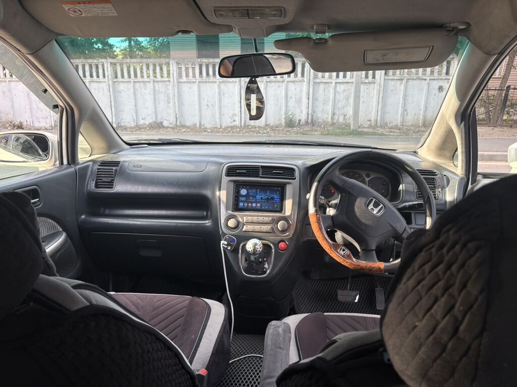 Honda Stream: 2001 г., 2 л, Автомат, Бензин, Минивэн: фото 5