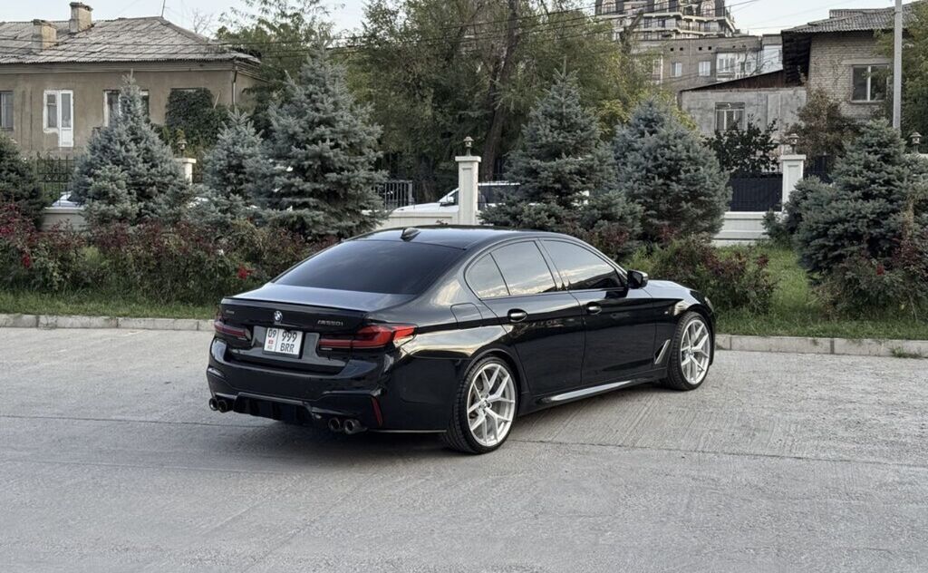 BMW 5 series: 2018 г., 4.4 л, Автомат, Бензин, Седан: фото 4
